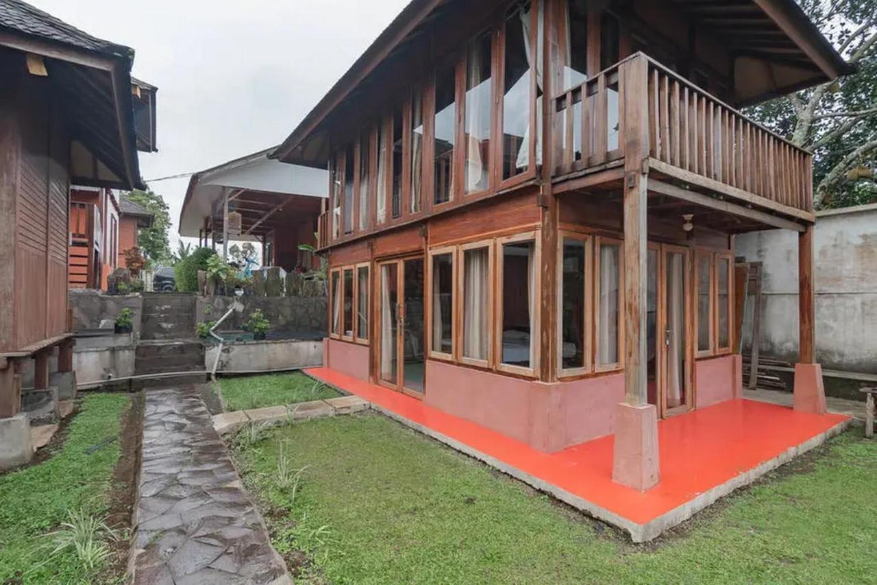 Kanaka Residence Mitra Reddoorz Ciater Exterior photo